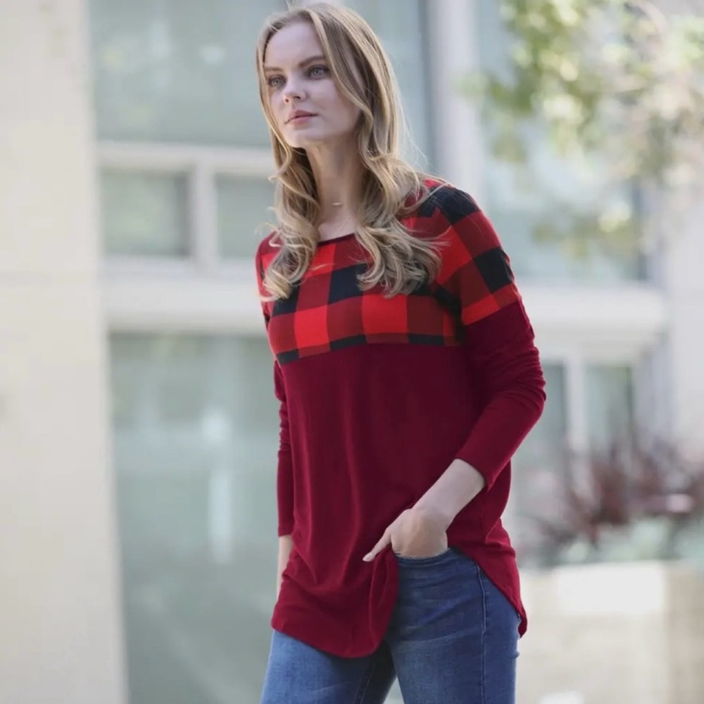 Zenana Womens Holiday Top Red Black  XL Buffalo Plaid Pullover Factory Sealed